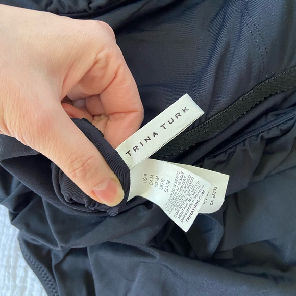 SOLD Trina Turk Black Monaco Bandeau Off Shoulder One Piece Swimsuit M Size 6 - Picture 7 of 8